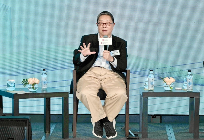 鲍婉玲直言，单纯做好ESG并不足够，若一家公司财务上不可持续，本质上就不是可持续企业。
